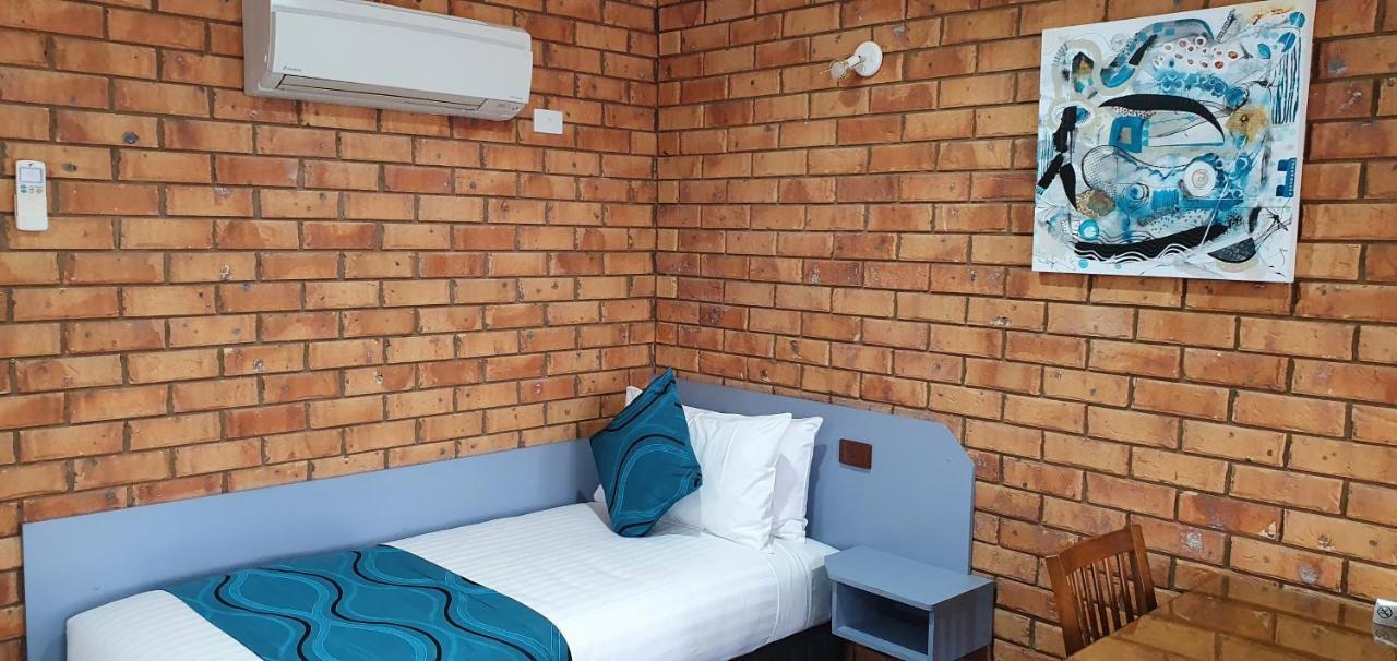 Centrepoint Motel