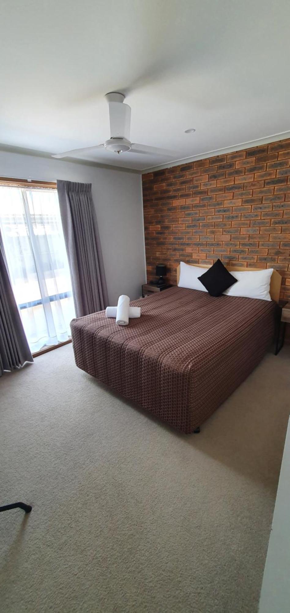 Centrepoint 3*