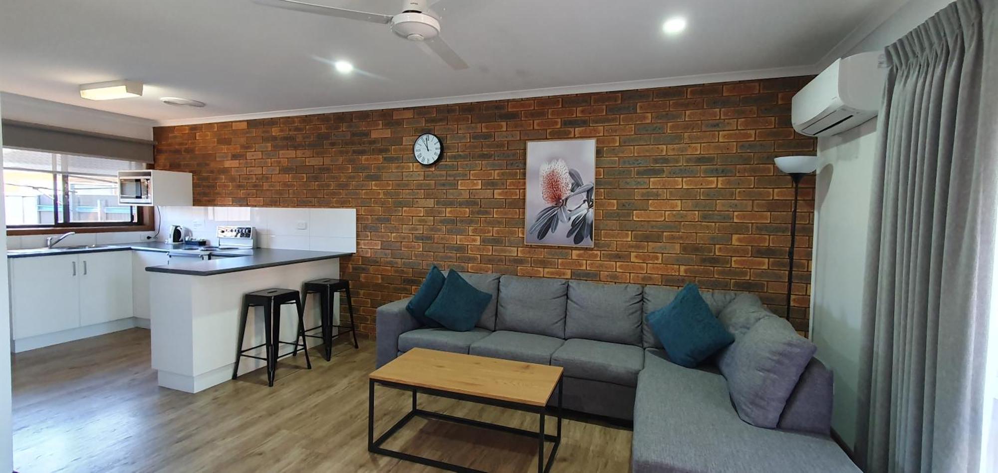 Motel Centrepoint 3*