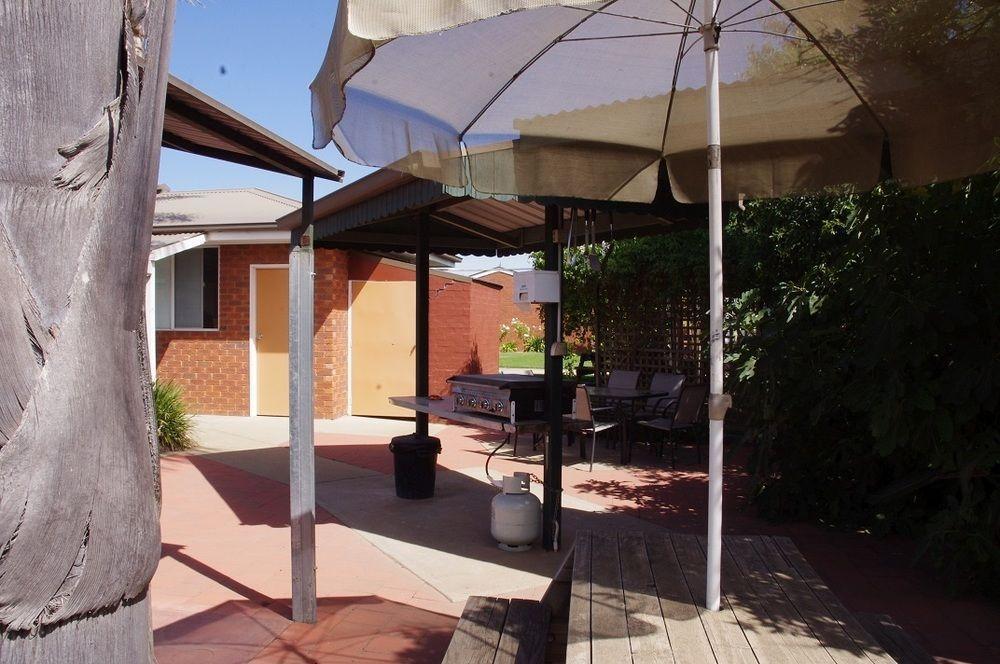Centrepoint Motel